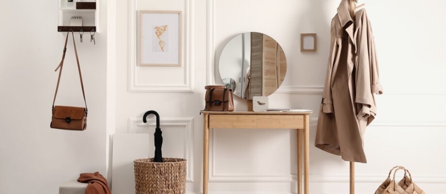 Decorating a Gorgeous Entryway – 5 Insider Tips You’ll Have to Steal